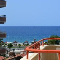 Flat in the city center, at the first line of the sea / lake in Turkey, 125 sq.m.