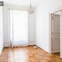 Flat in the city center in Hungary, Budapest, 107 sq.m.