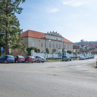 Замок в пригороде в Чехии, Среднечешский край, Слапы, 1600 кв.м.