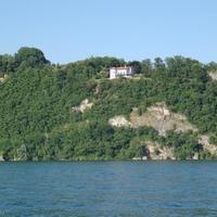 Дом на первой линии моря/озера в Италии, Ломбардия, Варезе, 500 кв.м.