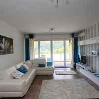 Квартира в центре города в Черногории, Будва, Пржно, 68 кв.м.