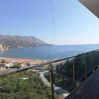 Квартира на первой линии моря/озера в Черногории, 69 кв.м.