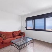 Flat at the second line of the sea / lake, in the suburbs in Spain, Canary Islands, Valsequillo de Gran Canaria, 86 sq.m.