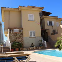 Chalet at the second line of the sea / lake in Spain, Canary Islands, Valsequillo de Gran Canaria, 330 sq.m.