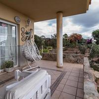 Chalet at the second line of the sea / lake in Spain, Canary Islands, Valsequillo de Gran Canaria, 330 sq.m.