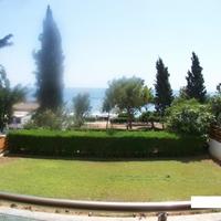 Апартаменты на первой линии моря/озера на Кипре, Лимасол, 200 кв.м.