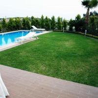 Villa in the city center in Republic of Cyprus, Lemesou, 310 sq.m.