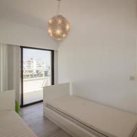 Penthouse in the city center, at the first line of the sea / lake in Republic of Cyprus, Lemesou, 144 sq.m.