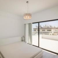 Penthouse in the city center, at the first line of the sea / lake in Republic of Cyprus, Lemesou, 144 sq.m.