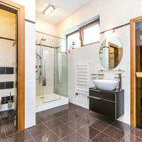 Дом на первой линии моря/озера в Латвии, Юрмала, Асари, 310 кв.м.