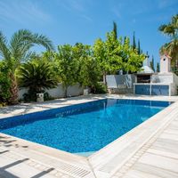 Villa at the seaside in Republic of Cyprus, Eparchia Pafou, 330 sq.m.