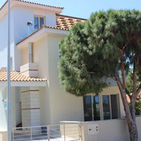 Villa at the seaside in Republic of Cyprus, Eparchia Pafou, 330 sq.m.