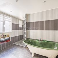 Flat in France, Paris, 170 sq.m.