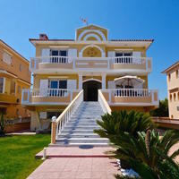 Villa at the first line of the sea / lake, in the suburbs in Greece, Rodos, 270 sq.m.