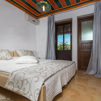 Шале на первой линии моря/озера в Греции, Центральная Македония, 350 кв.м.