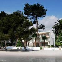 Apartment at the first line of the sea / lake in Spain, Balearic Islands, Palma, 135 sq.m.