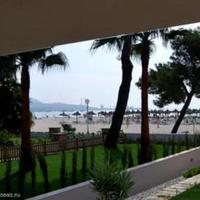 Apartment at the first line of the sea / lake in Spain, Balearic Islands, Palma, 135 sq.m.