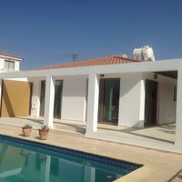 Bungalow at the seaside in Republic of Cyprus, Eparchia Pafou, 450 sq.m.