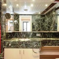 Apartment in the city center in Spain, Catalunya, La Bonanova, 99 sq.m.