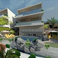 Villa at the first line of the sea / lake, in the suburbs in Republic of Cyprus, Eparchia Pafou, 420 sq.m.