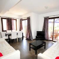 Villa at the second line of the sea / lake, in the suburbs in Republic of Cyprus, Eparchia Pafou, 143 sq.m.