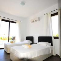 Villa at the second line of the sea / lake, in the suburbs in Republic of Cyprus, Eparchia Pafou, 143 sq.m.