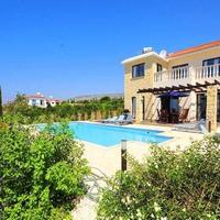 Villa at the second line of the sea / lake, in the suburbs in Republic of Cyprus, Eparchia Pafou, 143 sq.m.