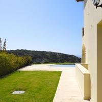 Villa in the suburbs in Republic of Cyprus, Eparchia Pafou, 400 sq.m.