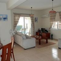 Villa at the second line of the sea / lake in Republic of Cyprus, Eparchia Pafou, 125 sq.m.