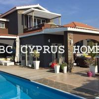 Вилла в пригороде на Кипре, Пафос, 490 кв.м.