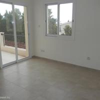 Вилла в центре города, на первой линии моря/озера, в пригороде на Кипре, Пафос, 212 кв.м.