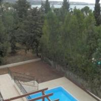 Вилла в центре города, на первой линии моря/озера, в пригороде на Кипре, Пафос, 212 кв.м.