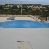 Вилла на второй линии моря/озера, в пригороде на Кипре, Пафос, 300 кв.м.