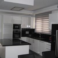 Вилла на второй линии моря/озера, в пригороде на Кипре, Пафос, 300 кв.м.