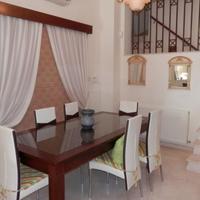 Вилла на первой линии моря/озера, в пригороде на Кипре, Пафос, 197 кв.м.