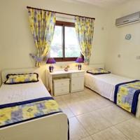 Villa in the suburbs in Republic of Cyprus, Eparchia Pafou, 185 sq.m.