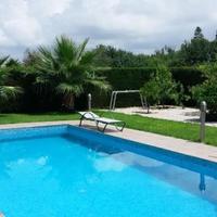 House at the first line of the sea / lake, in the suburbs in Republic of Cyprus, Eparchia Pafou, 200 sq.m.