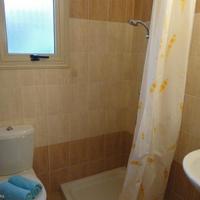 Вилла на второй линии моря/озера на Кипре, Пафос, 180 кв.м.