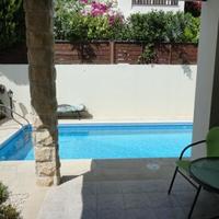 Вилла в центре города, в пригороде на Кипре, Пафос, 90 кв.м.