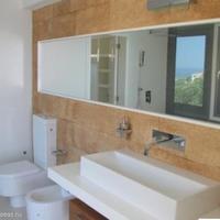 Villa at the first line of the sea / lake, in the suburbs in Republic of Cyprus, Eparchia Pafou, 490 sq.m.