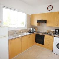 Villa at the first line of the sea / lake, in the suburbs in Republic of Cyprus, Eparchia Pafou, 160 sq.m.