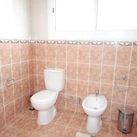 Villa at the first line of the sea / lake, in the suburbs in Republic of Cyprus, Eparchia Pafou, 160 sq.m.