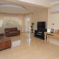 Дом на второй линии моря/озера, в пригороде на Кипре, Пафос, 467 кв.м.