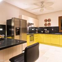 Вилла на второй линии моря/озера на Кипре, Пафос, 248 кв.м.