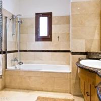 Вилла на второй линии моря/озера на Кипре, Пафос, 248 кв.м.