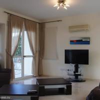 Вилла в центре города, на первой линии моря/озера, в пригороде на Кипре, Пафос, 298 кв.м.