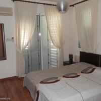 Вилла в центре города, на первой линии моря/озера, в пригороде на Кипре, Пафос, 298 кв.м.