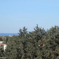 Вилла в центре города, на первой линии моря/озера на Кипре, Пафос, 165 кв.м.