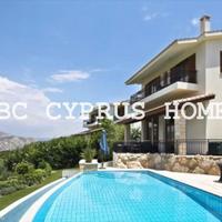Villa at the second line of the sea / lake in Republic of Cyprus, Eparchia Pafou, 228 sq.m.