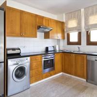 Villa at the second line of the sea / lake in Republic of Cyprus, Eparchia Pafou, 228 sq.m.